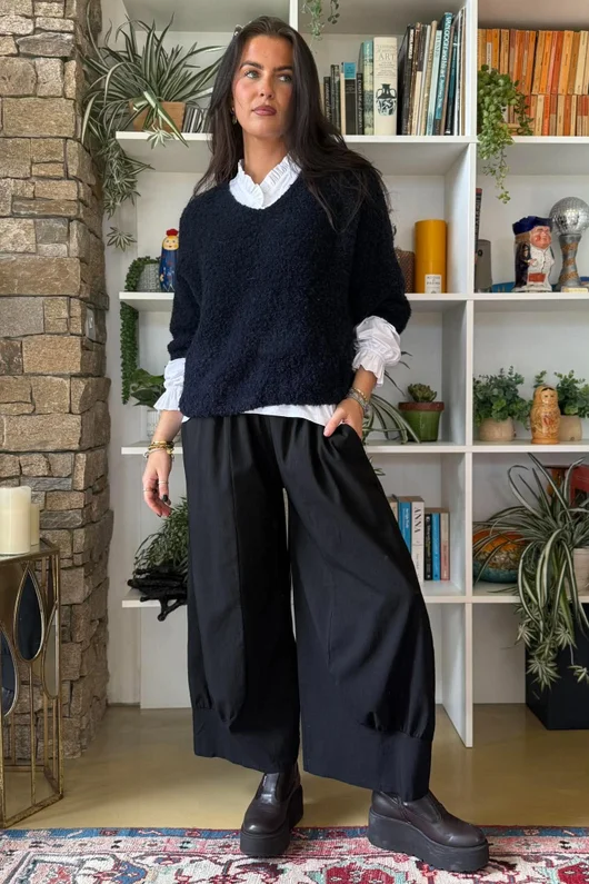 Lola Boucle Slouch Knit Navy